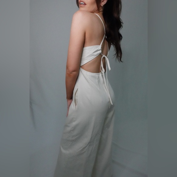 Ivory Coast Jumpsuit Tie Back - Picture 3 of 3